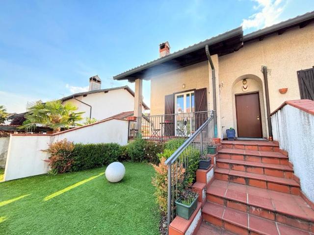 Villa in vendita a Santo Stefano Ticino MI