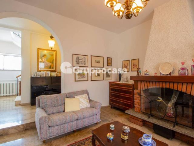 Villa in vendita a Santo Stefano Ticino MI