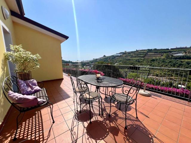Villa in vendita a Santo Stefano al Mare IM