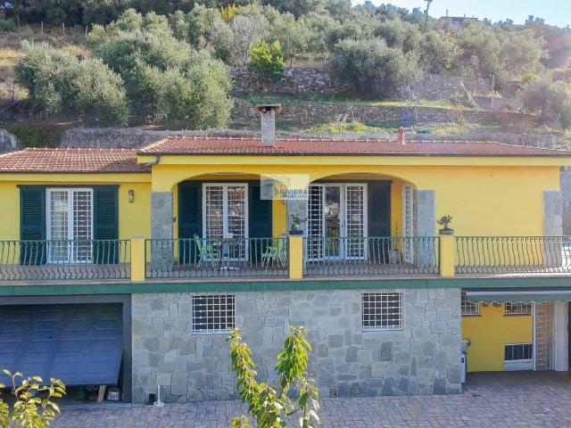 Villa in vendita a Santo Stefano al Mare IM