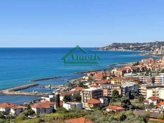 Villa in vendita a Santo Stefano al Mare IM