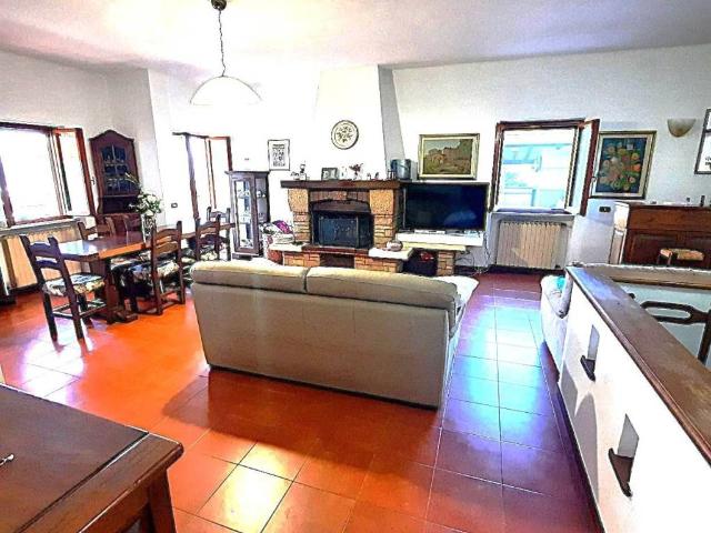 Villa in vendita a Santo Stefano di Magra SP