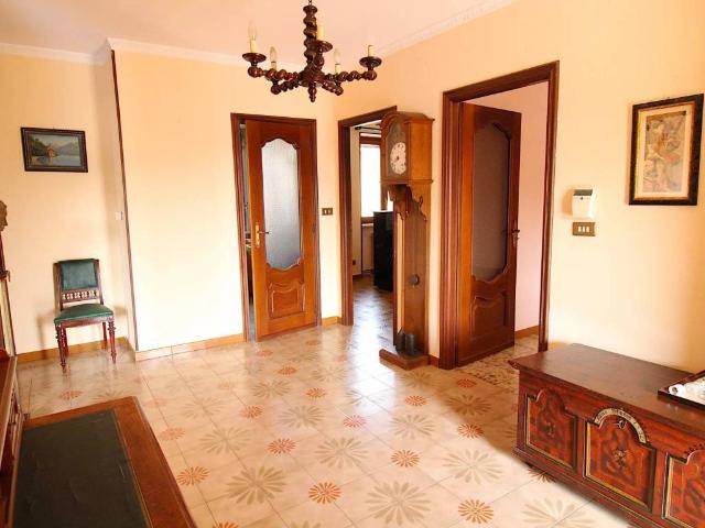 Villa in vendita a Santo Stefano Roero CN