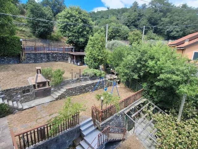 Villa in vendita a Sant'Olcese GE