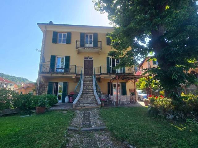 Villa in vendita a Sant'Olcese GE