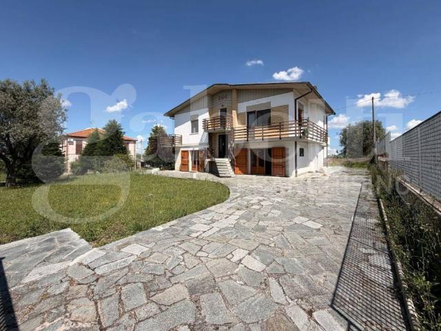 Villa in vendita a Sant'Omero TE