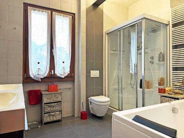 Villa in vendita a Sant'Omobono Terme BG