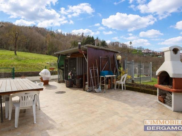 Villa in vendita a Sant'Omobono Terme BG