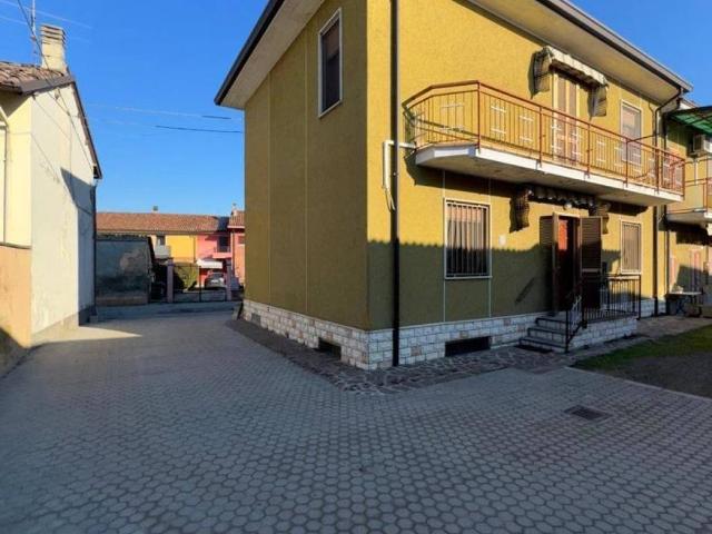 Villa in vendita a Santa Cristina e Bissone PV