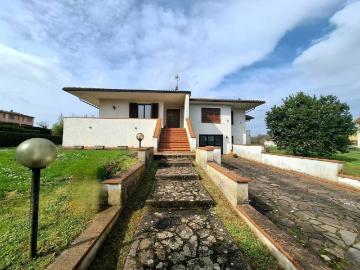 Villa in vendita a Santa Croce sull'Arno PI
