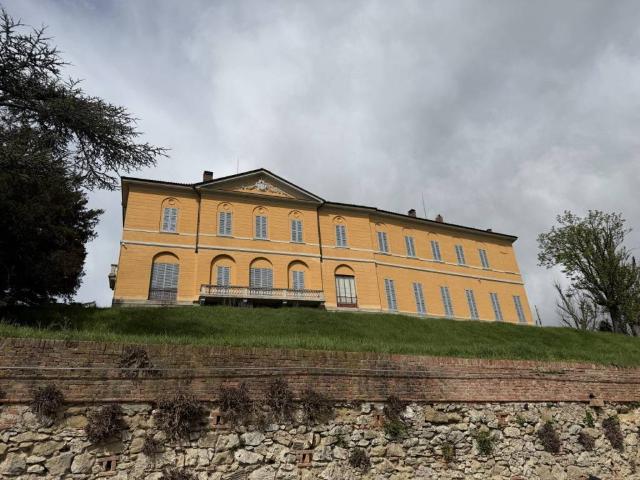 Villa in vendita a Santa Giuletta PV