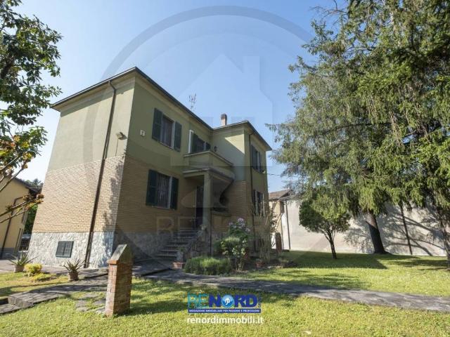 Villa in vendita a Santa Giuletta PV