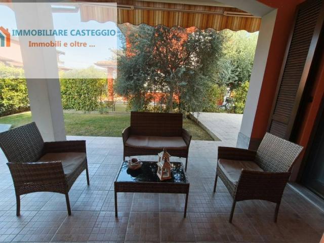 Villa in vendita a Santa Giuletta PV