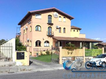 Villa in vendita a Santa Giusta OR