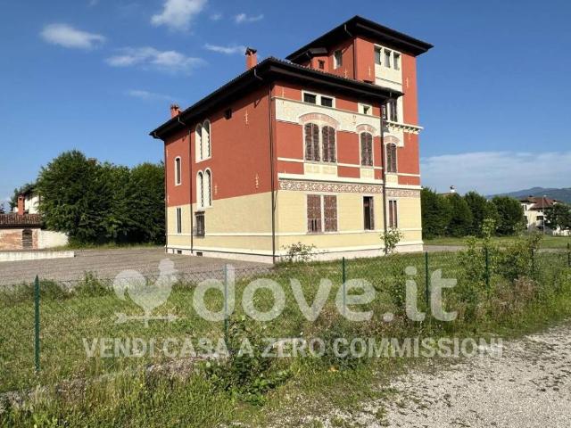 Villa in vendita a Santa Giustina BL