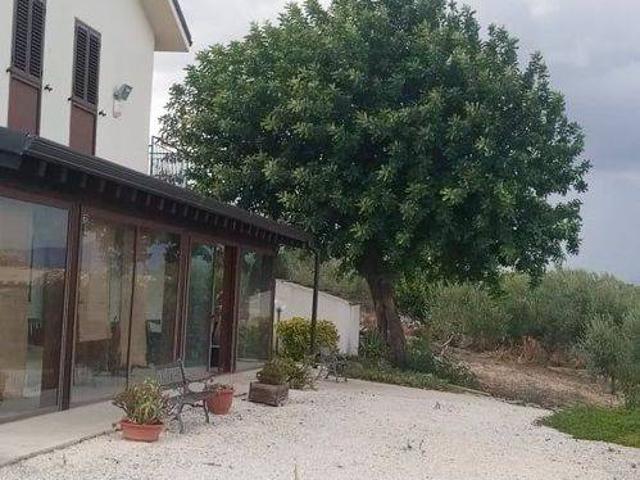 Villa in vendita a Santa Elisabetta AG