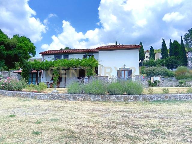 Villa in vendita a Santa Fiora