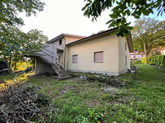Villa in vendita a Santa Fiora GR