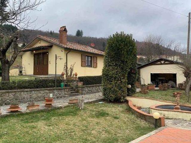 Villa in vendita a Santa Fiora GR