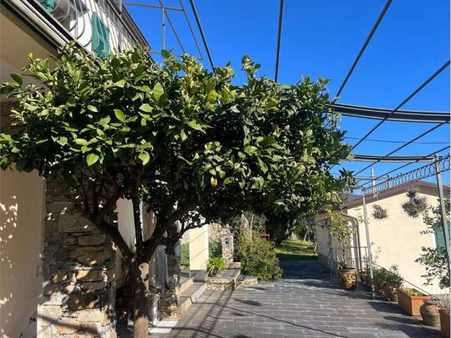 Villa in vendita a Santa Margherita Ligure GE