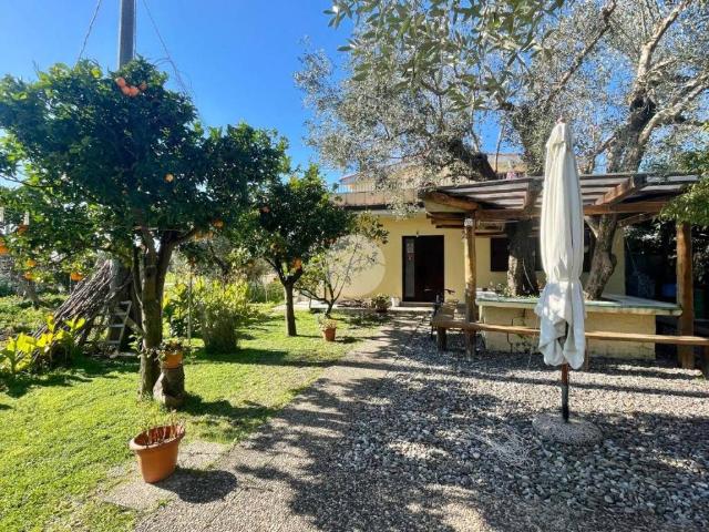 Villa in vendita a Santa Marina SA