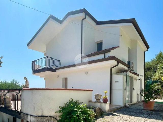 Villa in vendita a Santa Marina SA