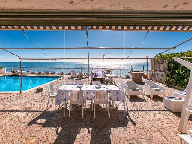 Villa in vendita a Santa Marinella RM