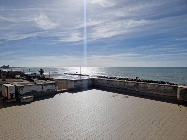 Villa in vendita a Santa Marinella RM
