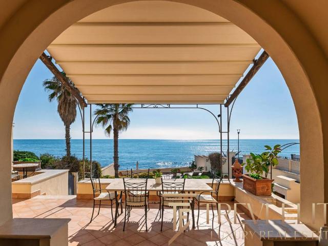 Villa in vendita a Santa Marinella RM