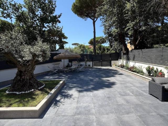 Villa in vendita a Santa Marinella RM