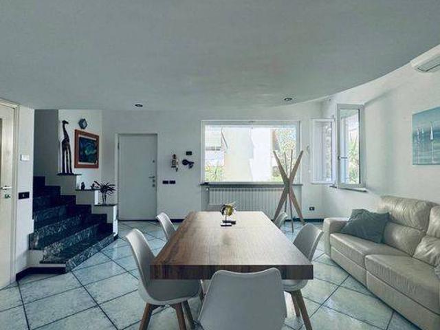 Villa in vendita a Santa Marinella RM