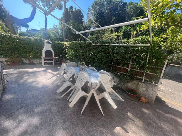 Villa in vendita a Santa Marinella RM