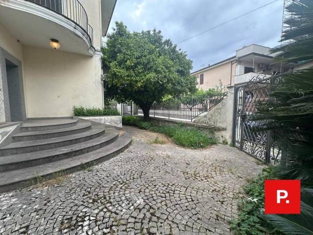 Villa in vendita a Santa Maria Capua Vetere CE