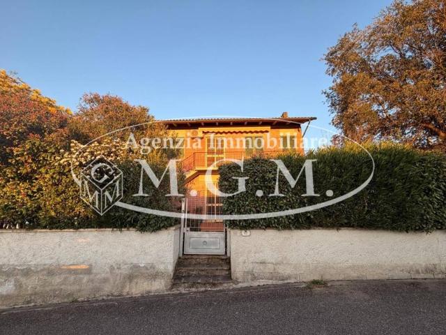 Villa in vendita a Santa Maria a Monte PI