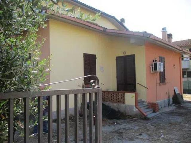 Villa in vendita a Santa Maria a Monte PI