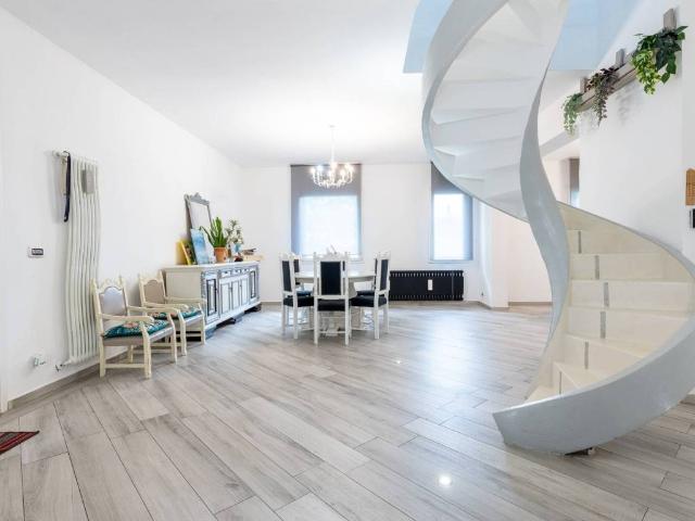 Villa in vendita a Santa Maria a Monte PI