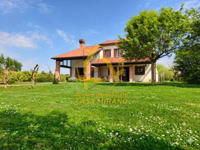 Villa in vendita a Santa Maria di Sala VE