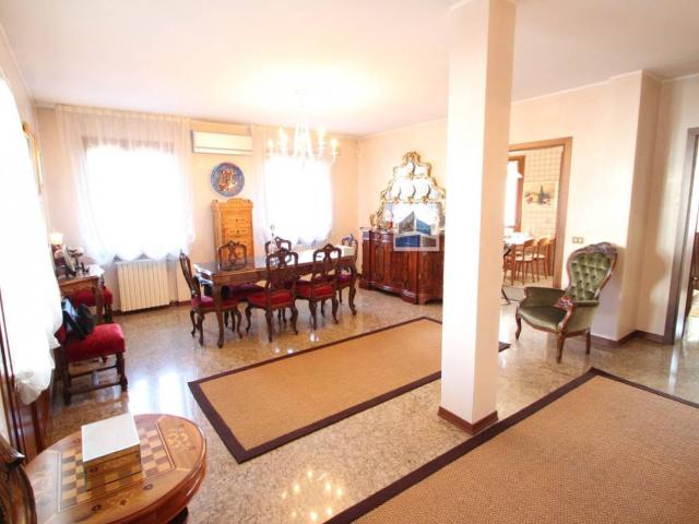 Villa in vendita a Santa Maria di Sala VE