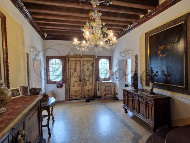 Villa in vendita a Santa Maria di Sala VE