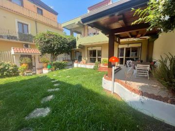 Villa in vendita a Santa Teresa di Riva ME