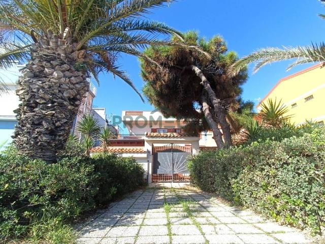 Villa in vendita a Santa Teresa di Riva ME
