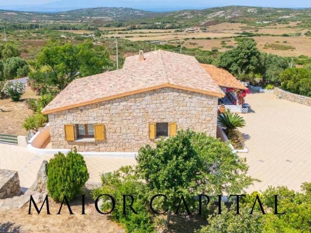 Villa in vendita a Santa Teresa Gallura OT