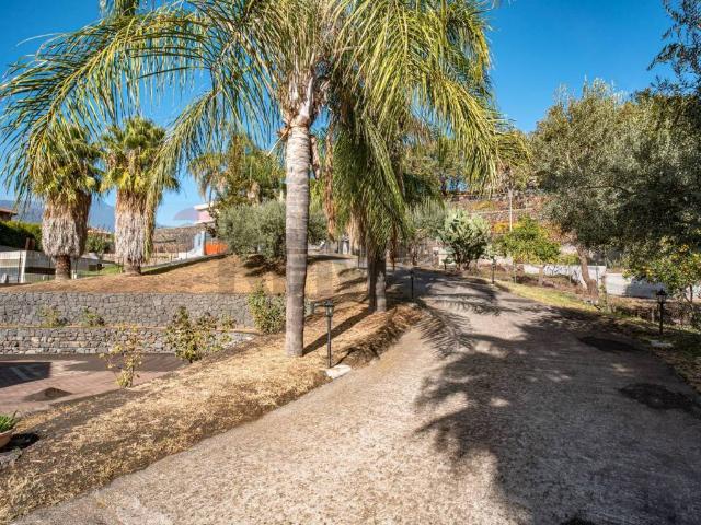 Villa in vendita a Santa Venerina CT