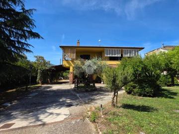 Villa in vendita a Sant'Agata de' Goti BN