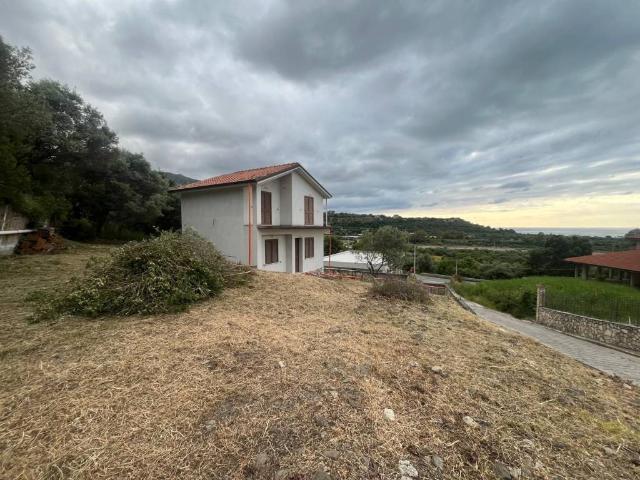 Villa in vendita a Sant'Agata di Militello ME