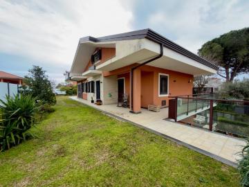Villa in vendita a Sant'Agata li Battiati CT