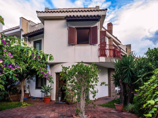 Villa in vendita a Sant'Agata li Battiati CT