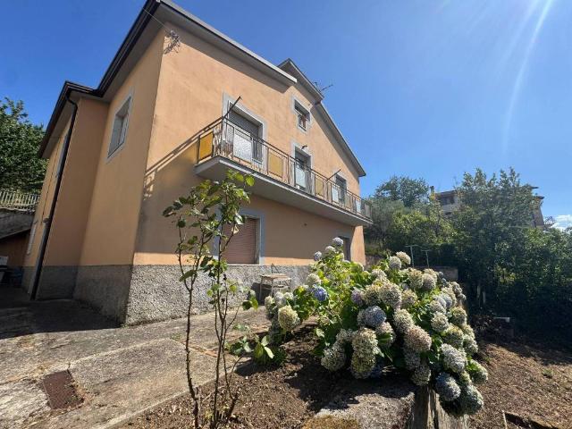 Villa in vendita a Sant'Angelo a Cupolo BN