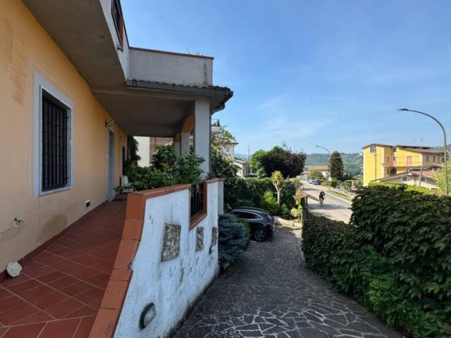 Villa in vendita a Sant'Angelo a Cupolo BN