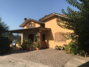 Villa in vendita a Sant'Angelo a Cupolo BN